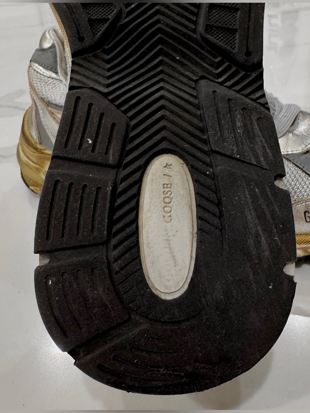 Golden Goose Women's Size 36 Dad-Star in silver laminated leather and mesh - Picture 15 of 15